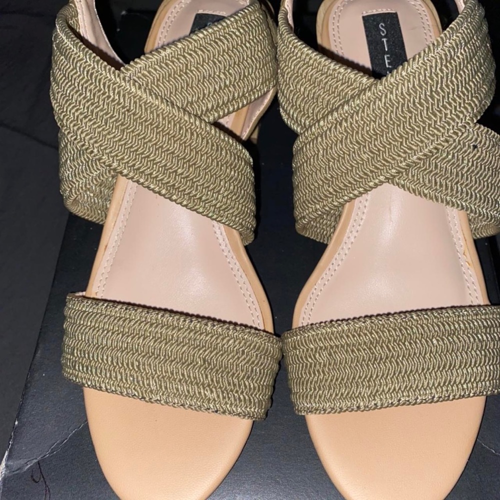 New Steve Madden sandals